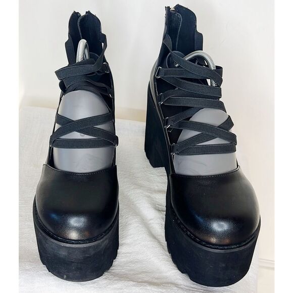 Hot Topic Black Crisscross Platform Mary Janes Black Nwt Size 8 - Picture 3 of 9